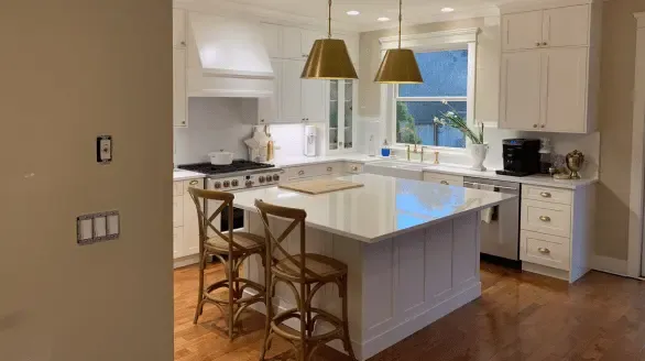 South Valley Dr-kitchen-before